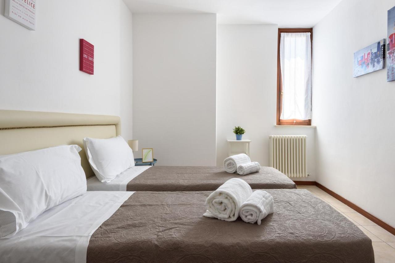 Apartamento Luglie 360° panoramic terrace Siena Exterior foto
